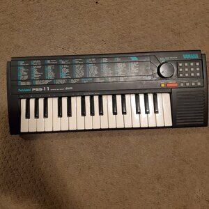 Yamaha PSS 11 Keyboard